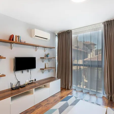 Smart In The Heart Of Apartment